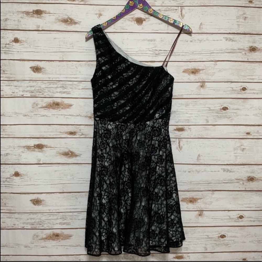Laundry By Design Lace One Shoulder Dress
